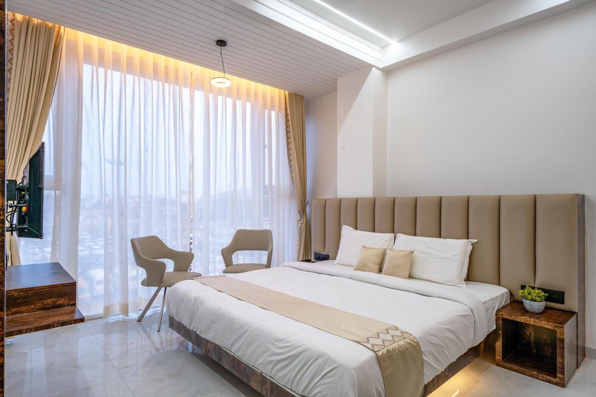 Hotel Darshan Executive Tuljapur Εξωτερικό φωτογραφία