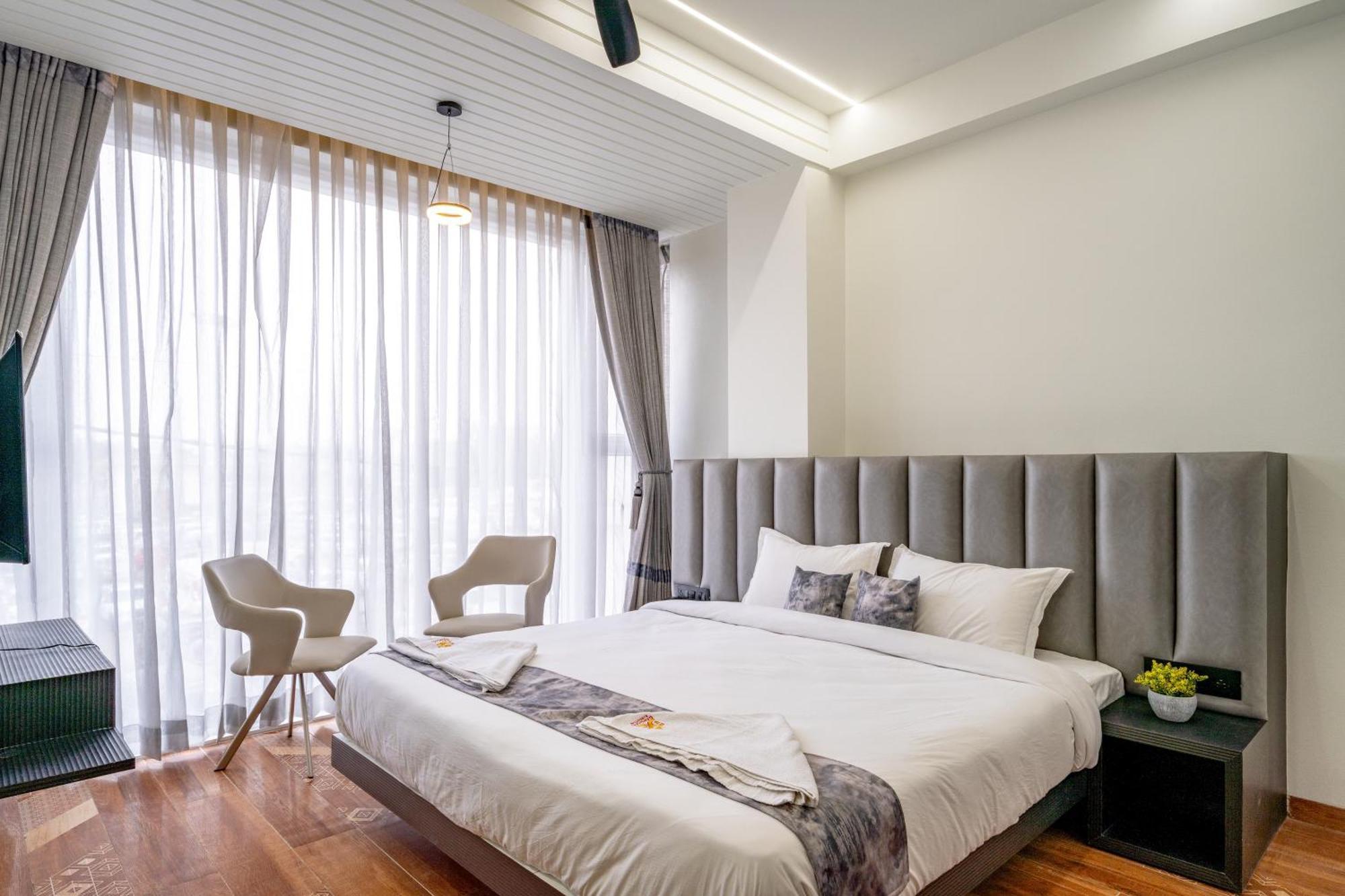 Hotel Darshan Executive Tuljapur Εξωτερικό φωτογραφία