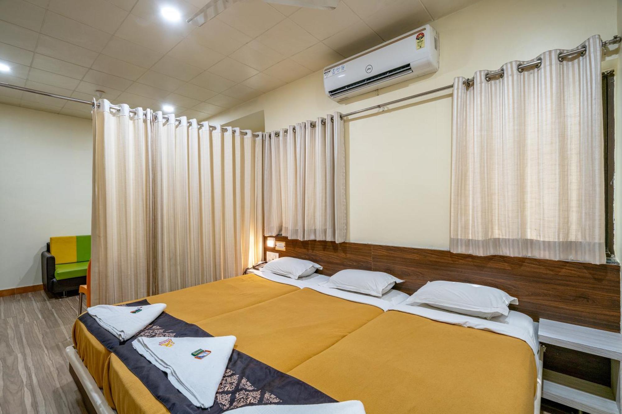 Hotel Darshan Executive Tuljapur Εξωτερικό φωτογραφία