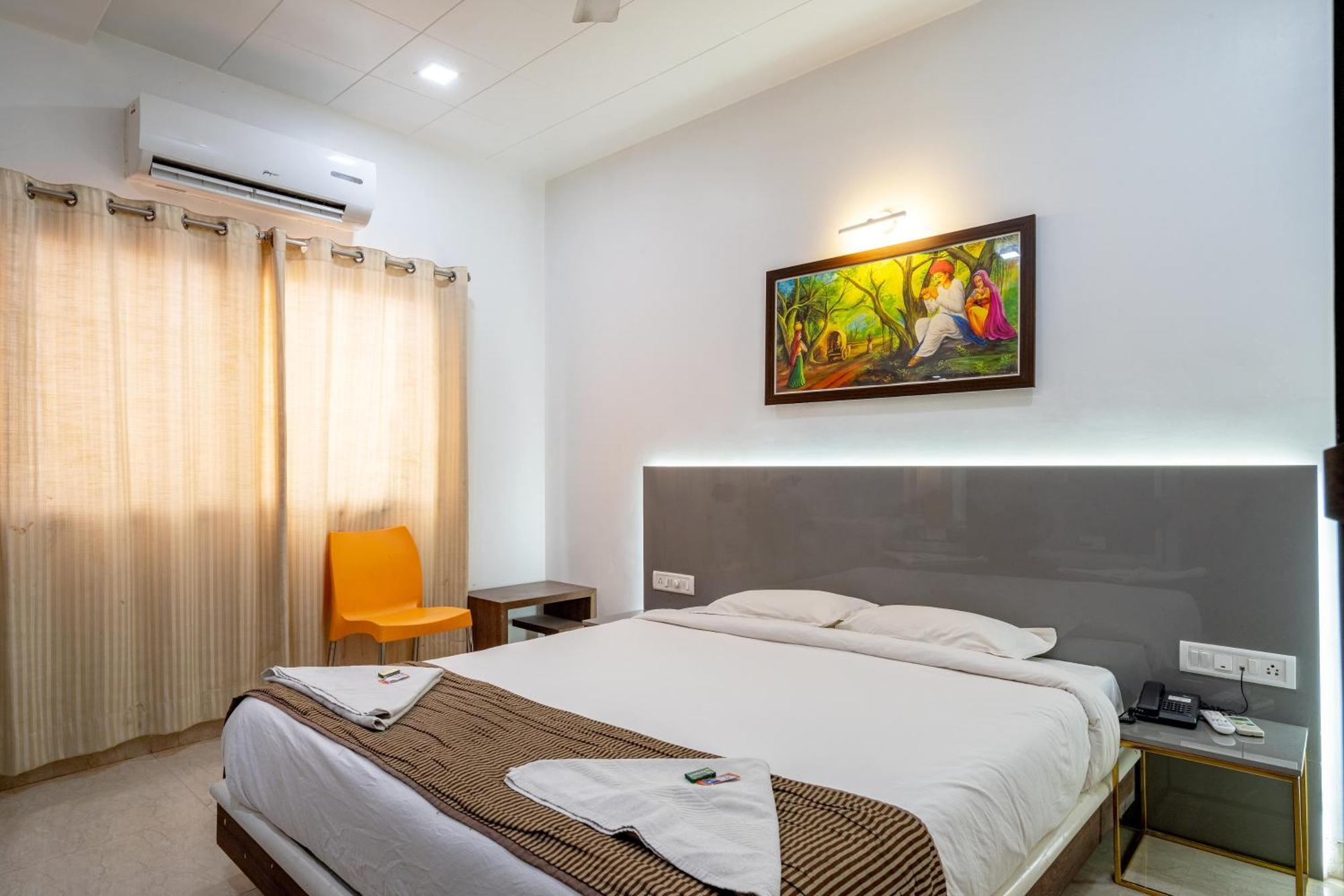 Hotel Darshan Executive Tuljapur Εξωτερικό φωτογραφία