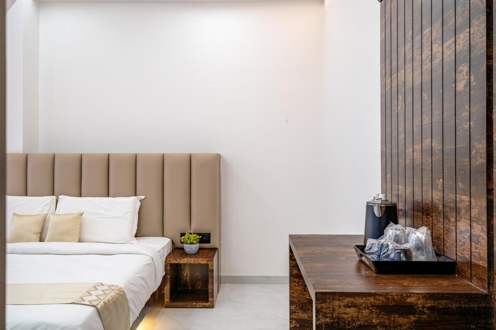 Hotel Darshan Executive Tuljapur Εξωτερικό φωτογραφία