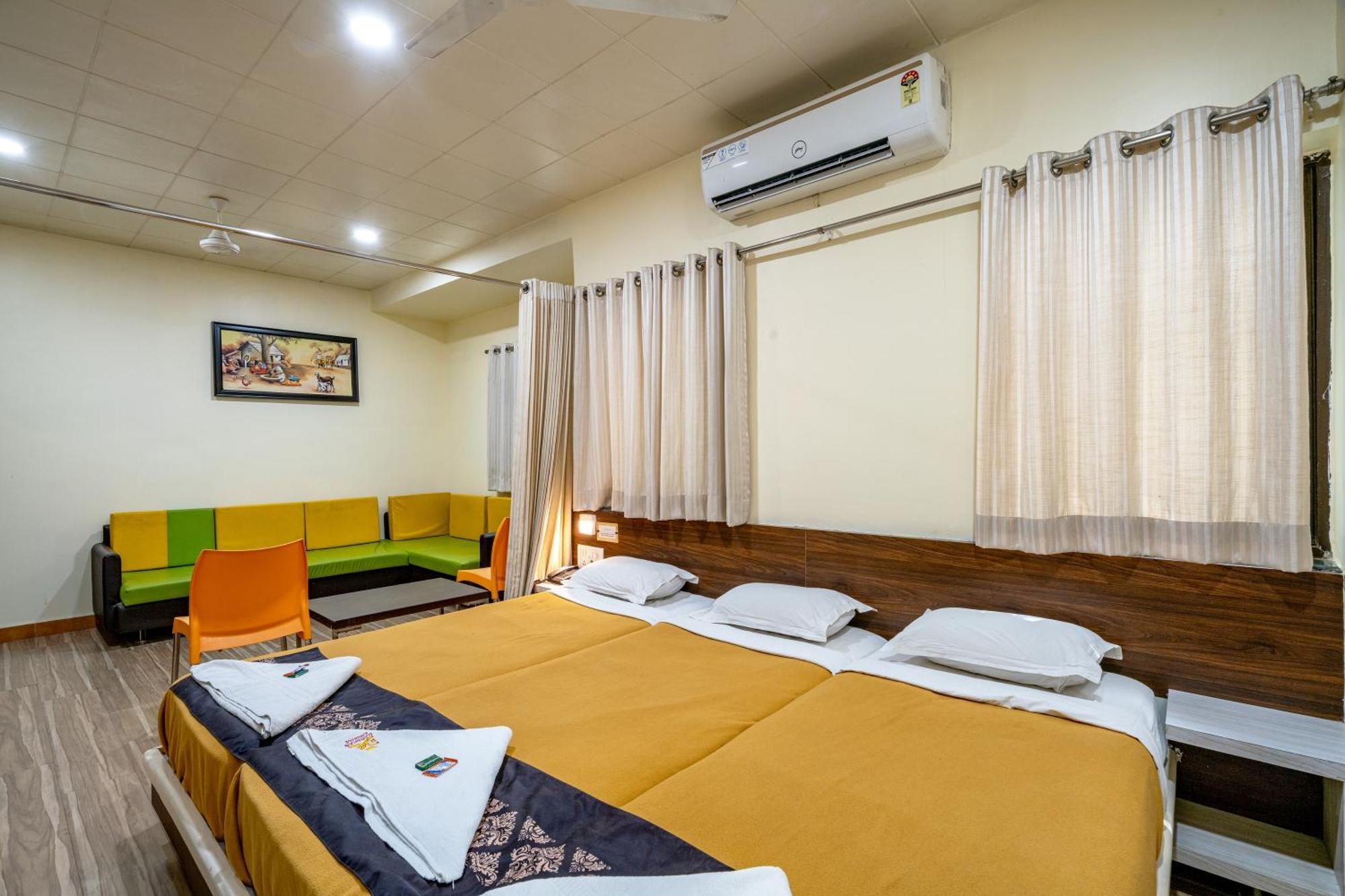Hotel Darshan Executive Tuljapur Εξωτερικό φωτογραφία