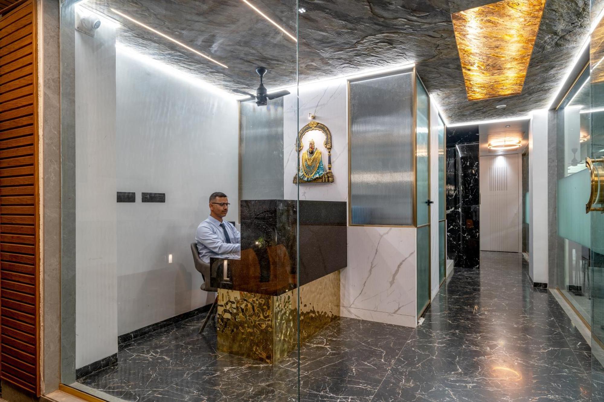 Hotel Darshan Executive Tuljapur Εξωτερικό φωτογραφία